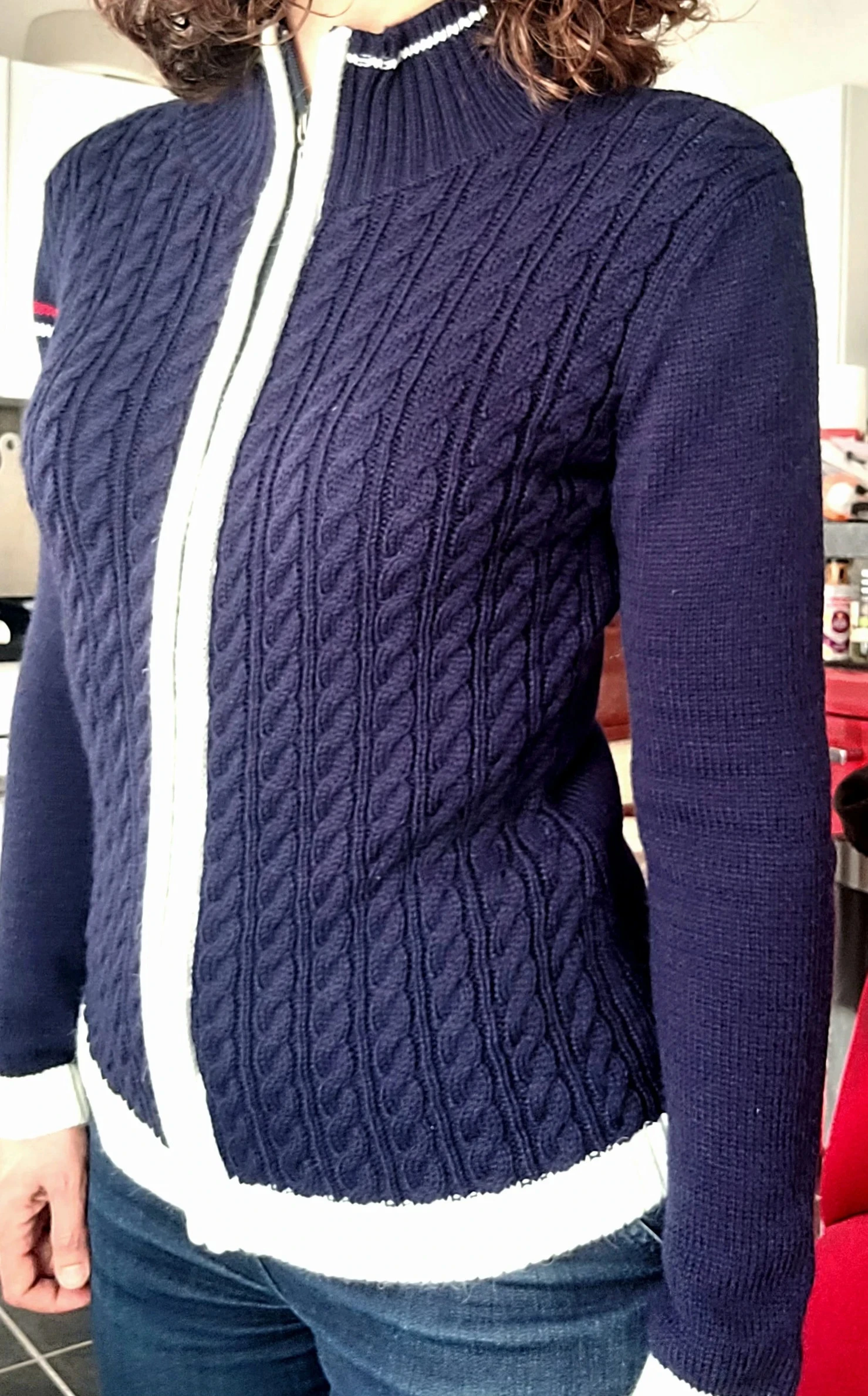 Cardigan coton bleu femme rétro écusson